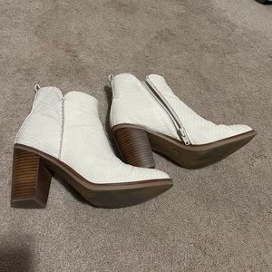 Mia off white booties